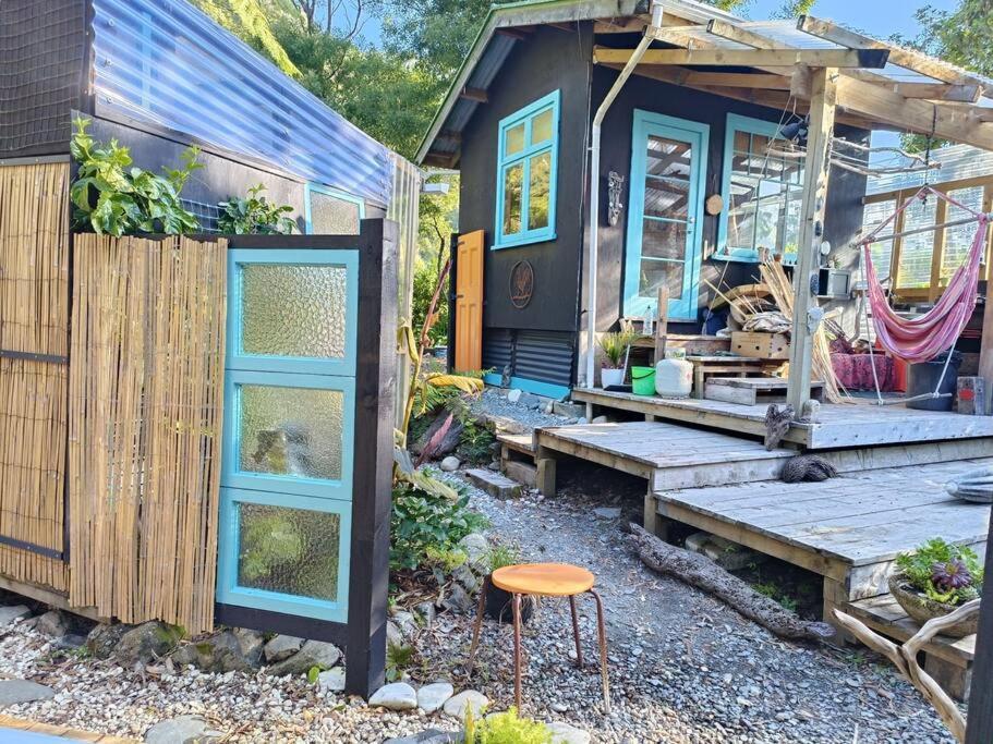 Gumboot Paradise Eco Stay Barrytown Экстерьер фото